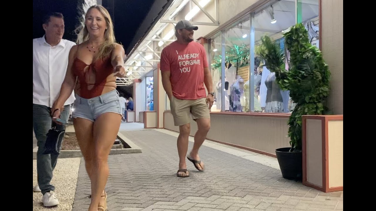 Their flight response was incredible! 🏃🏼‍♀️ 🪴 Bushman Prank