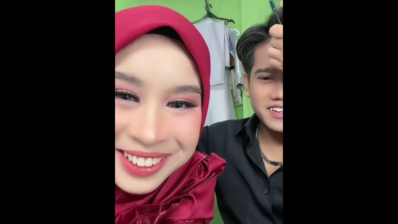 LIVE VALEN DAN MILA SWEET BANGET 