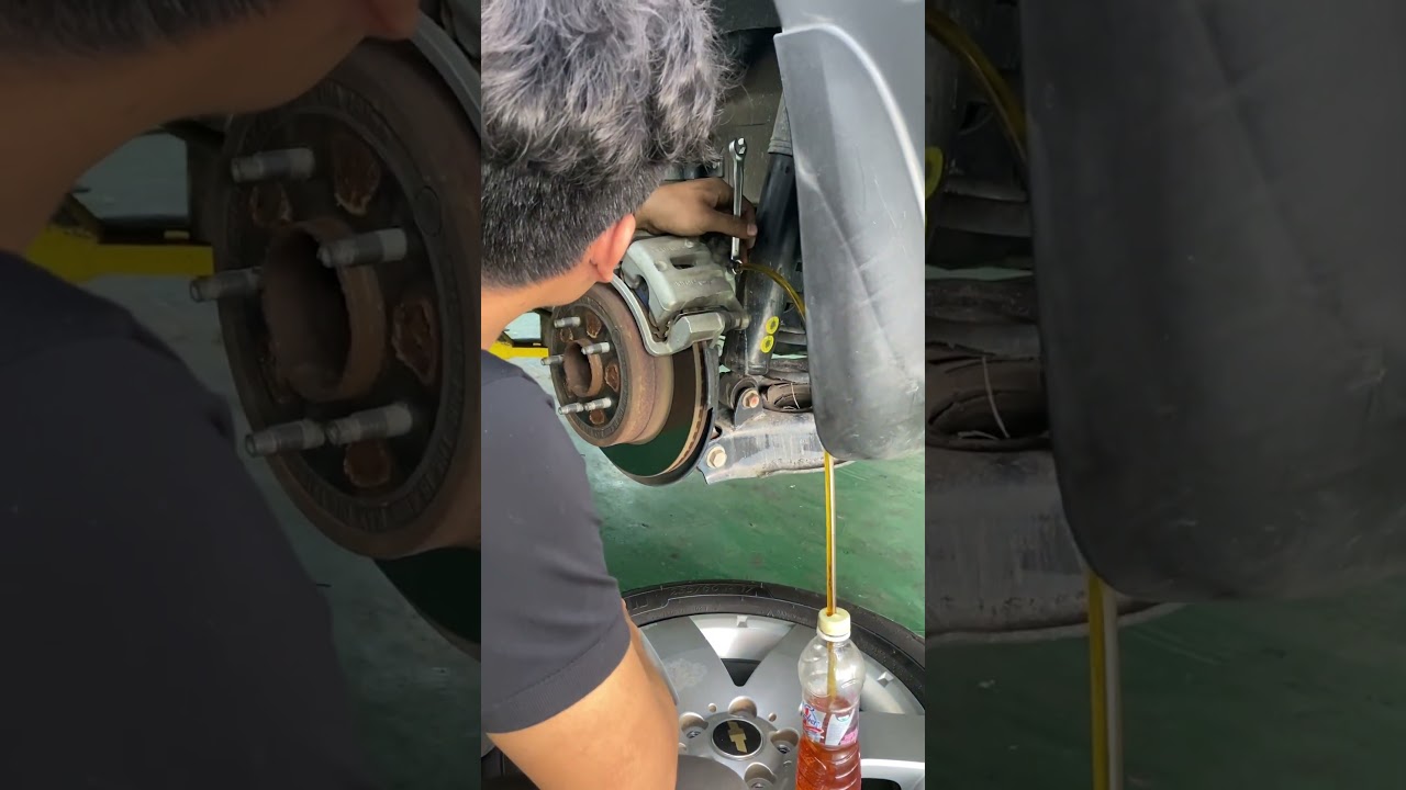 Hướng dẫn chi tiết c&aacute;ch thay dầu phanh &ocirc; t&ocirc; #thienauto #huongdan #kythuat #thaydauphanh