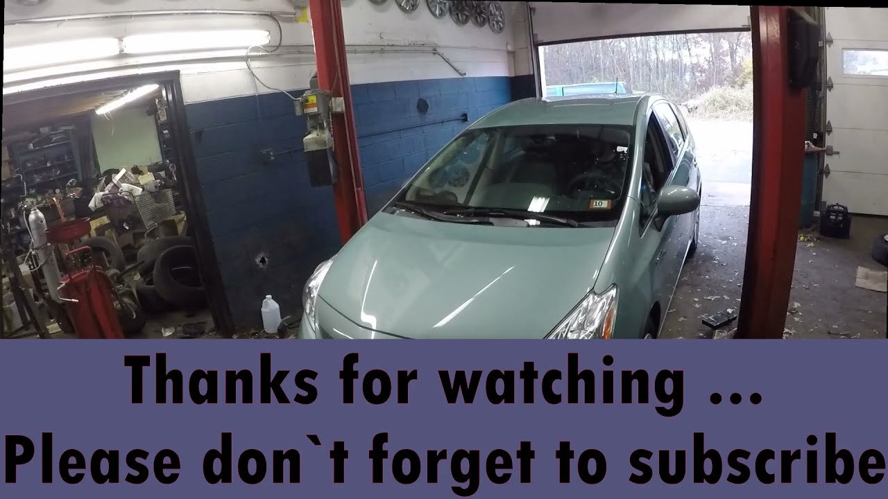 How to 2013 Toyota Prius V Oil Change