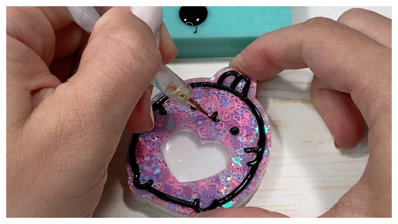 How I Fill in the Details in my Resin Pieces