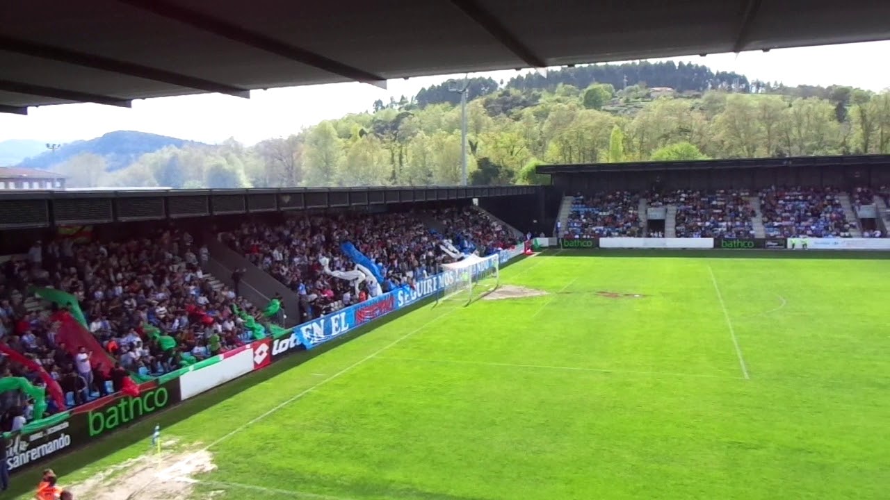 Salen al campo la Gimnástica y el Racing, en el derbi cántabro.