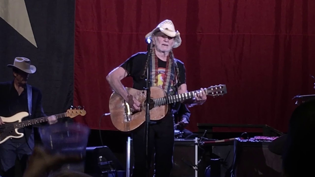 Willie Nelson  - Tulsa, Ok