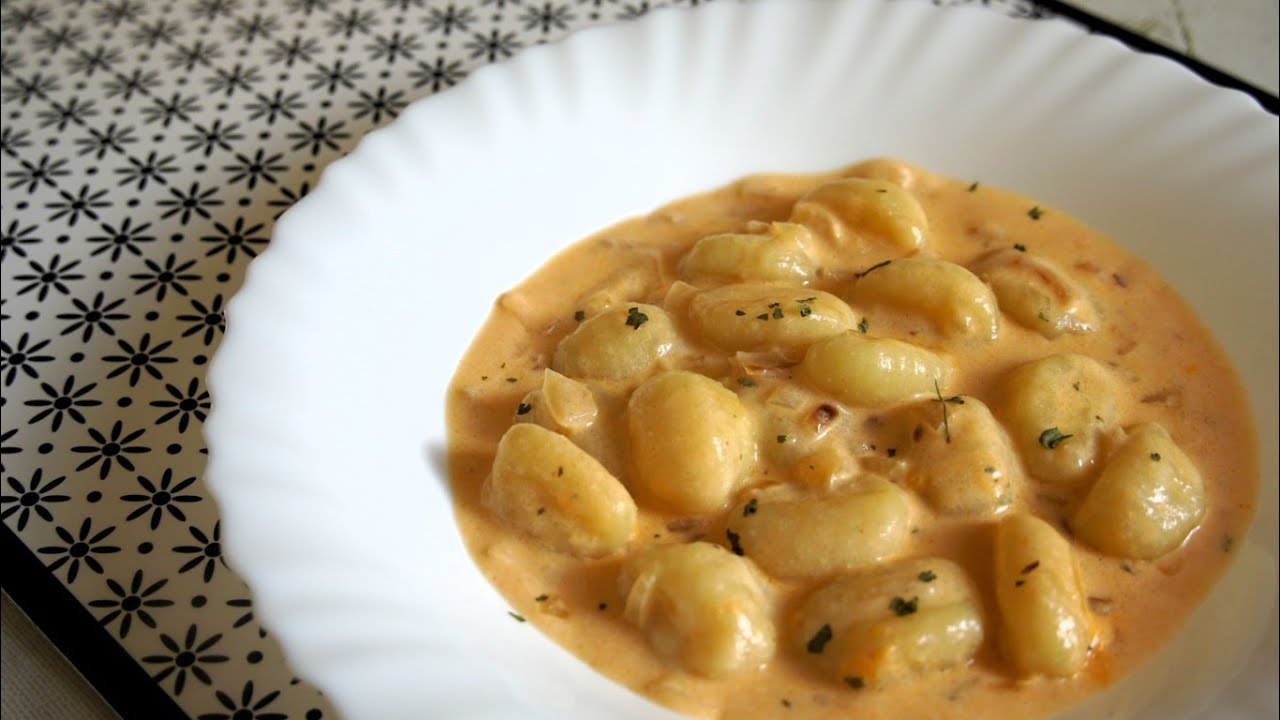 ÑOQUIS A LA CREMA DE QUESO