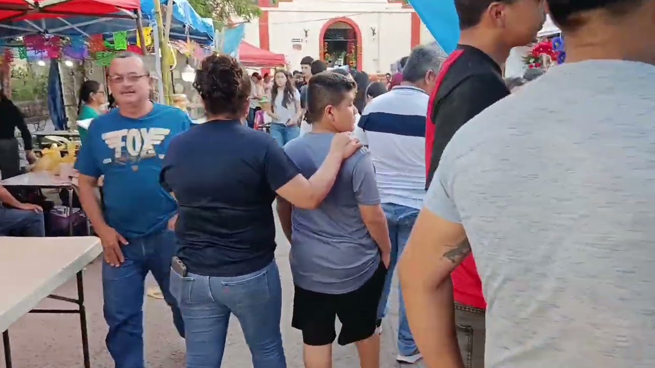 Altares de día de muertos realizados por alumnos de la preparatoria de cocula 2025