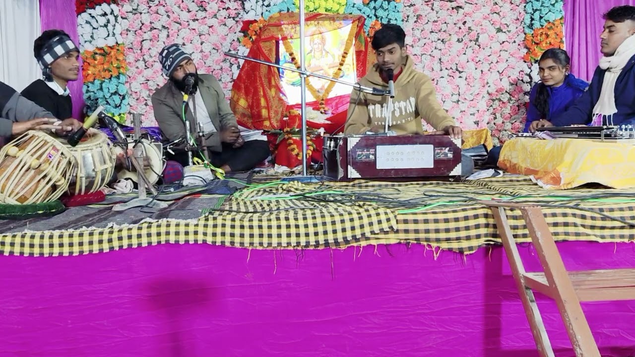 #singer_vikram_sahni  । कौने मासे निमिया हिरहरवा भईले रे ननदी। Singer Vikram Sahni Chaita Stage Show