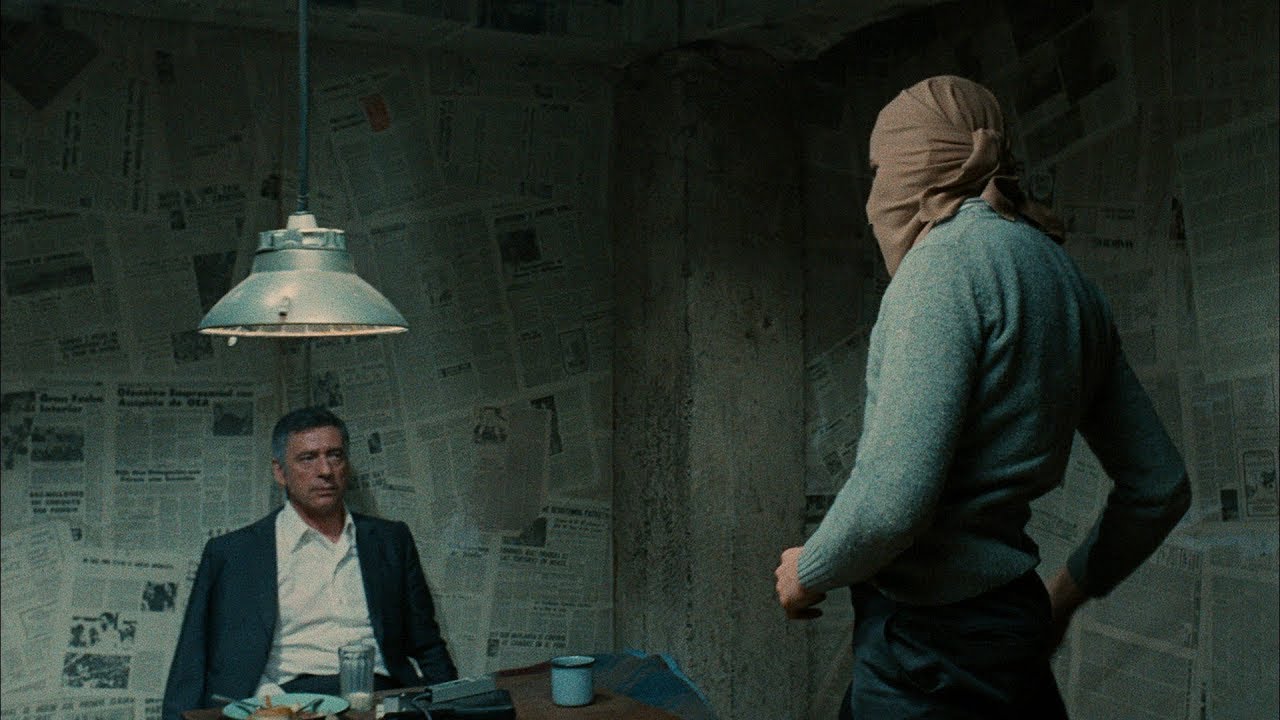&Eacute;tat de Si&egrave;ge (1972) Costa-Gavras, Yves Montand (home made trailer)