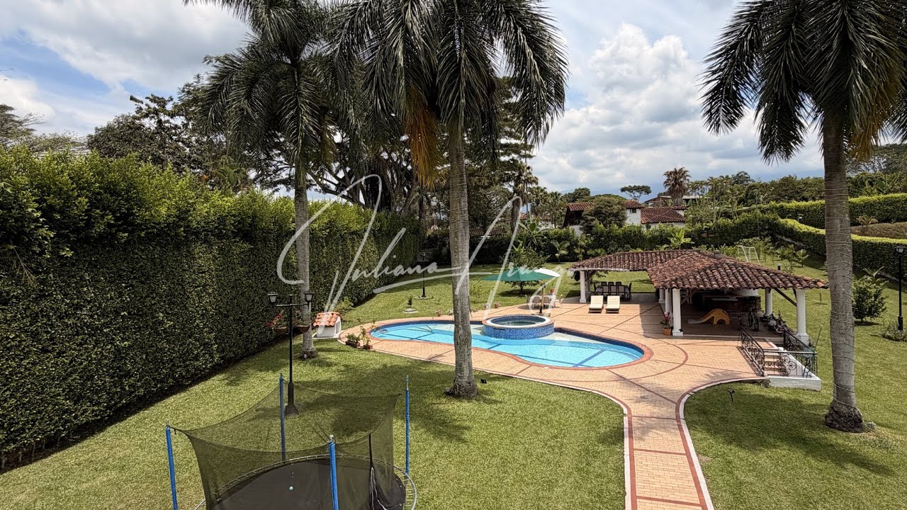 VENDO 💲2.300 Millones 📐550m2 🌳3.307m2 Lote 📍Zona Campestre • Armenia, Quindío. 