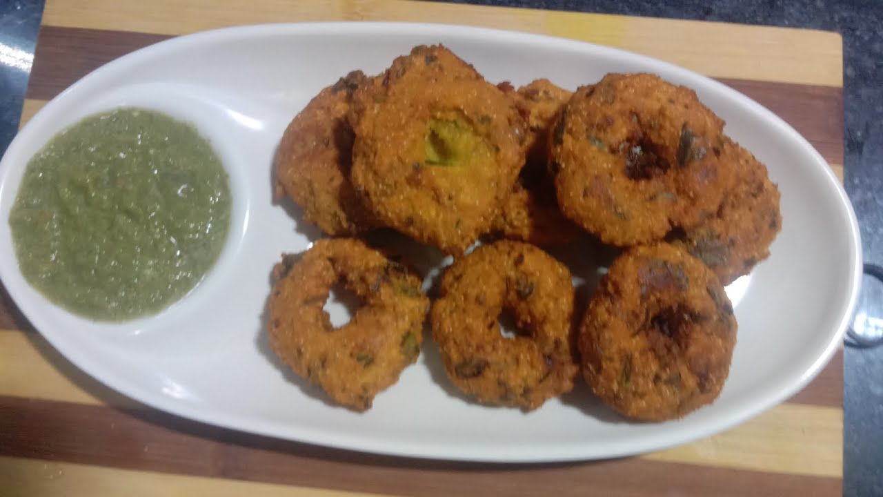  Suji chana dal se banay a kurkura aar swadisht nasta,