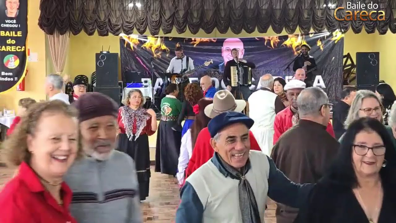 Ao vivo  com Baile do Careca com Daniel Hack e Gaúchos Lá de Fora ! 07/07