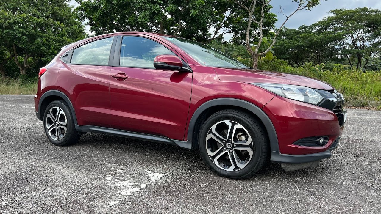 2017 Honda HR-V 1.8 E Start-Up and Full Vehicle Tour