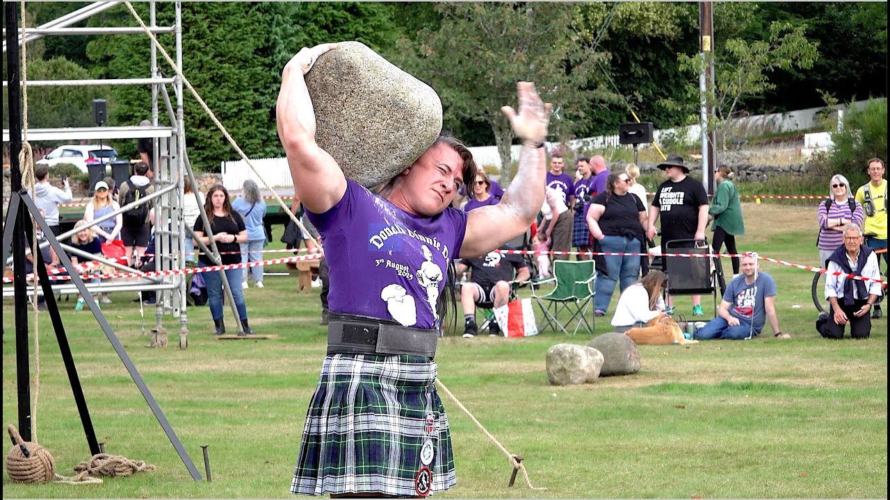 Сильнейшие женщины мира принимают участие в соревновании Ballogie Stone Challenge в рамках Дня До...