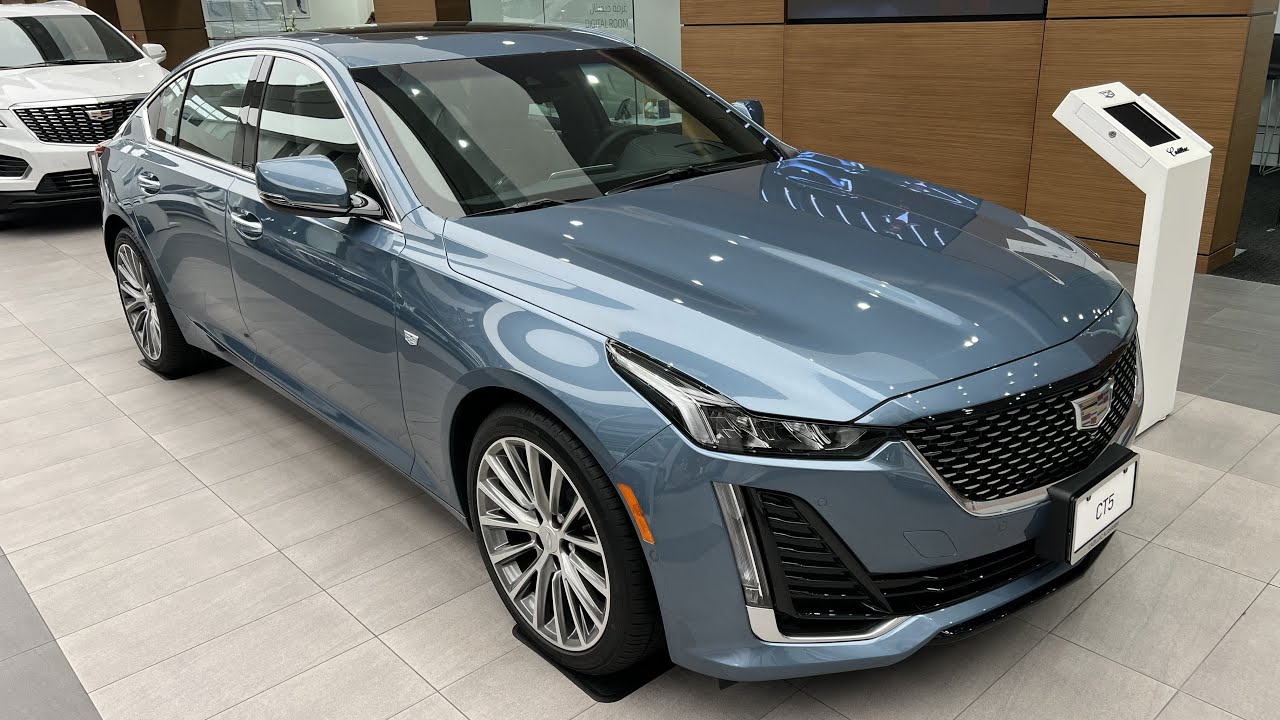 كاديلاك CT5 2023 الدرجة الاولى لون مميز جمال وفخامة محرك 4 سلندر تيربو صيانة مجانية وارد الغانم