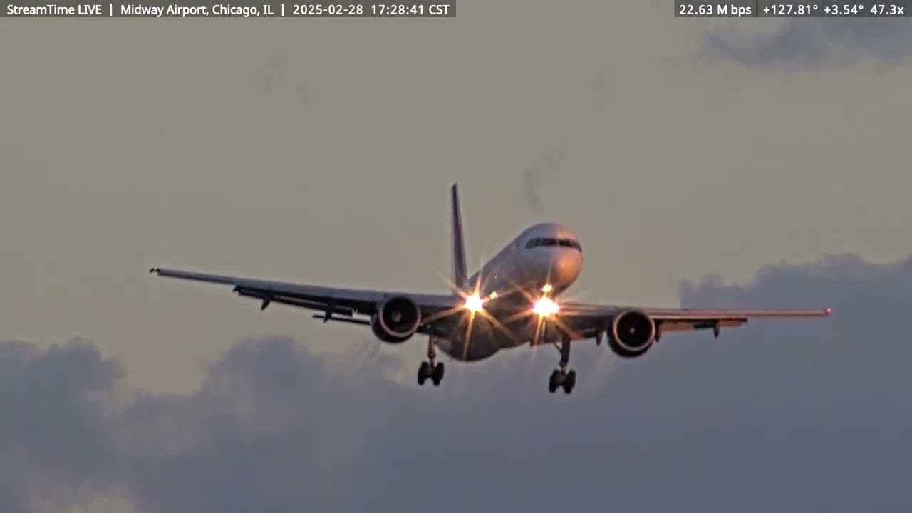 Midway Airport Chicago Very Windy Day Delta 757 landing on Feb 28th, 2025