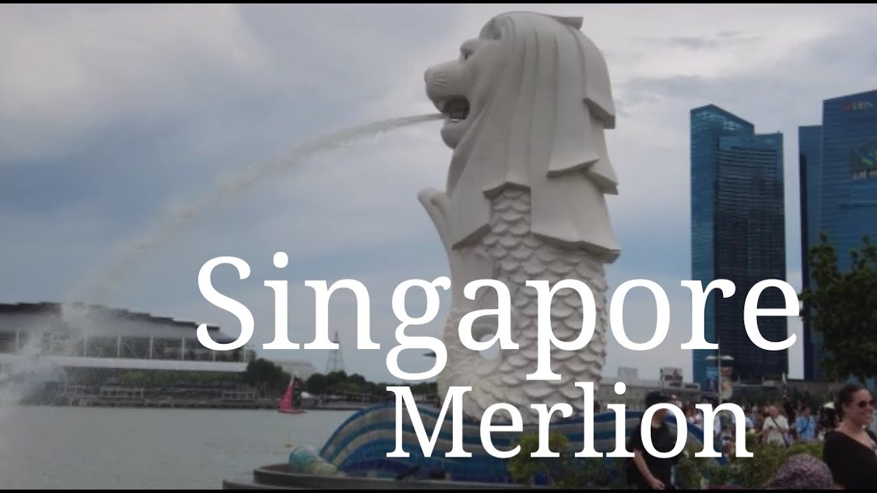 Singapore Tourists. Episode 230. Singapore Merlion Park. A Walk Tour. Top Tourists Visit Site.