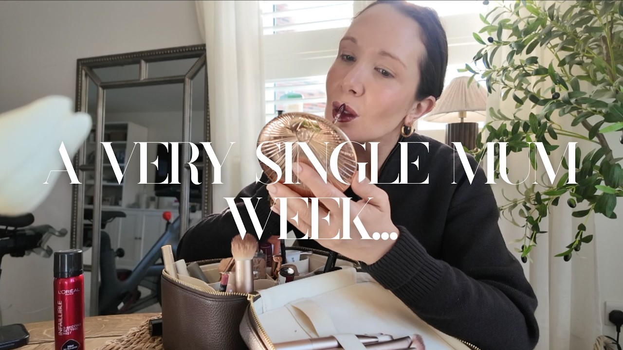 The Moment I Wished I Wasn't Single... | OutFit Shopping | Make Up Bag Must Haves | Mother's Day
