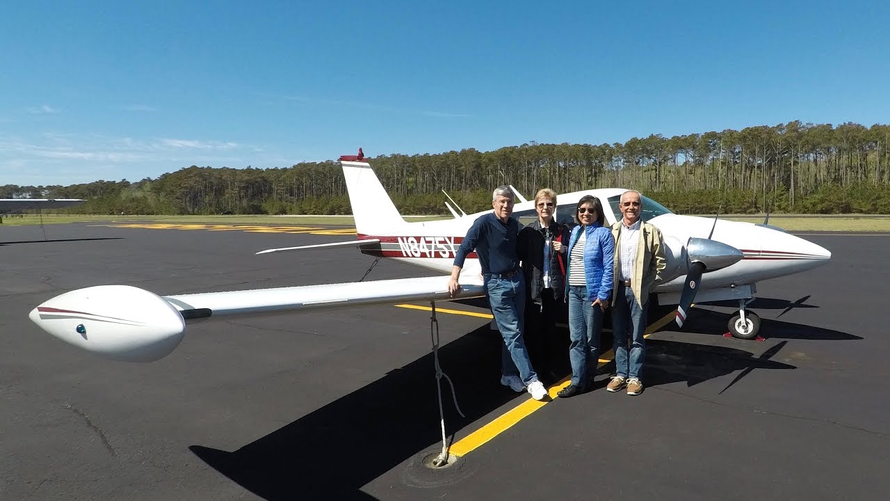 Flight to First Flight Airport (Kitty Hawk)