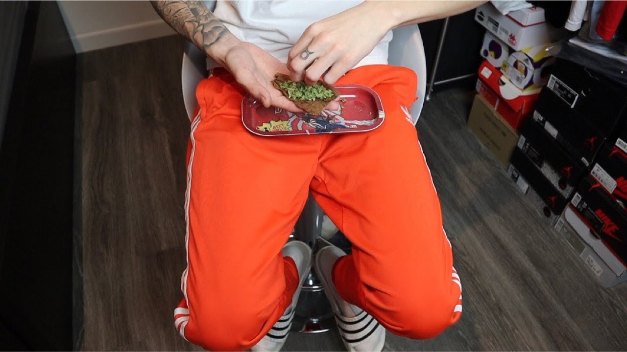 AFTER WORK SMOKE SESH