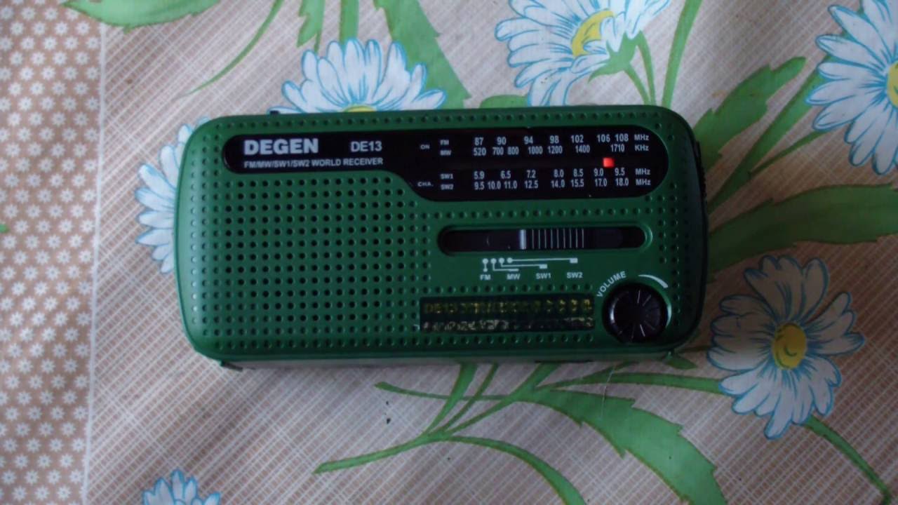 Распаковка приемника DEGEN DE13 первое включение и впечатления