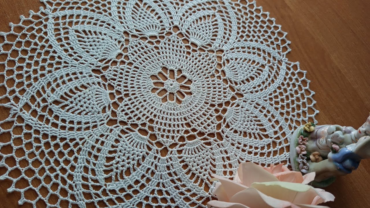 Serweta🌼 tęsknota za słońcem/sr.34 cm/szydełko 1/rząd 22-23/kor.Maximum metalic biało -srebrny 🌼