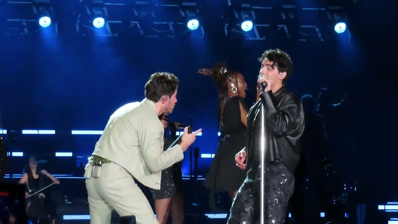 Sail Away -Jonas Brothers - 08/13/2023