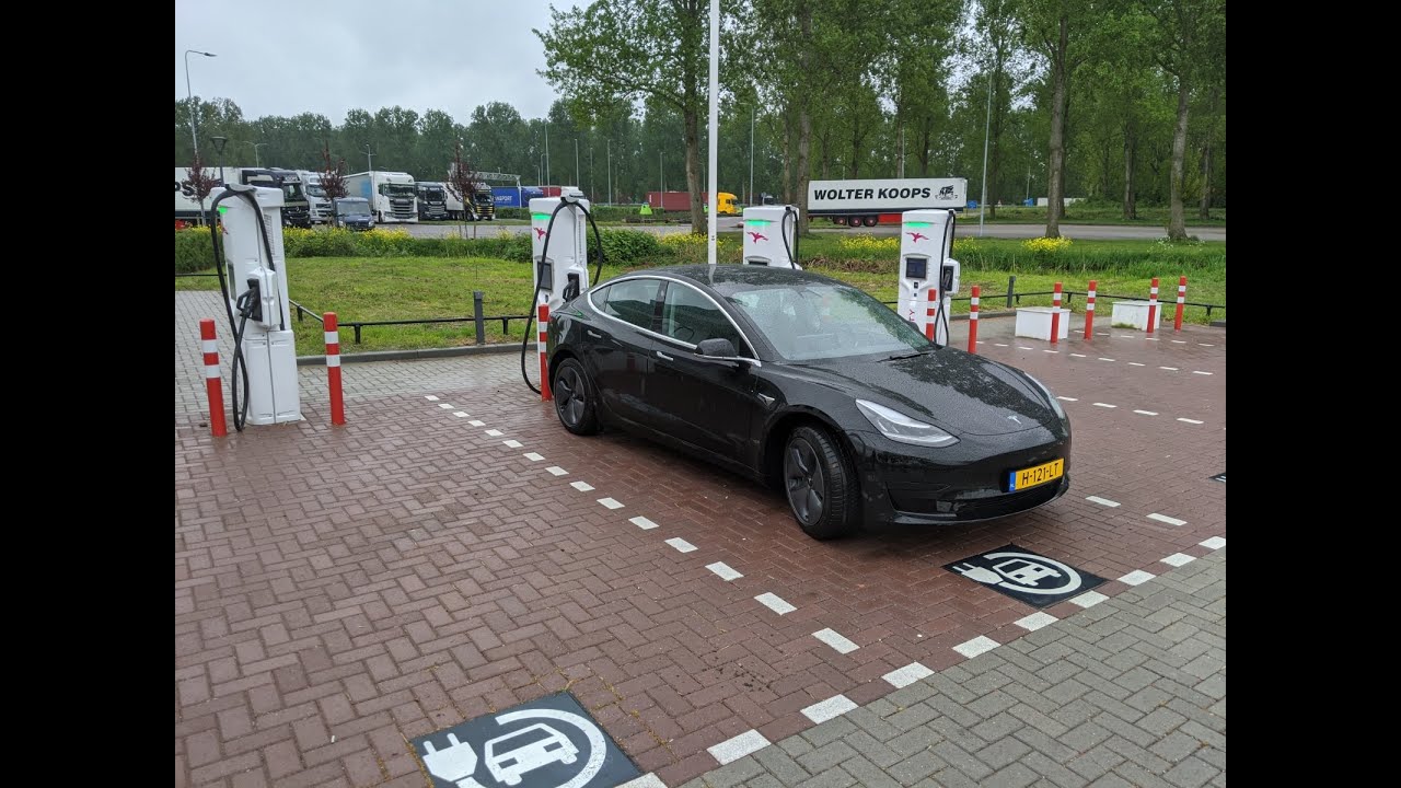 electricfelix #TourDeChargeNL - Second stop: Ionity Bodegraven