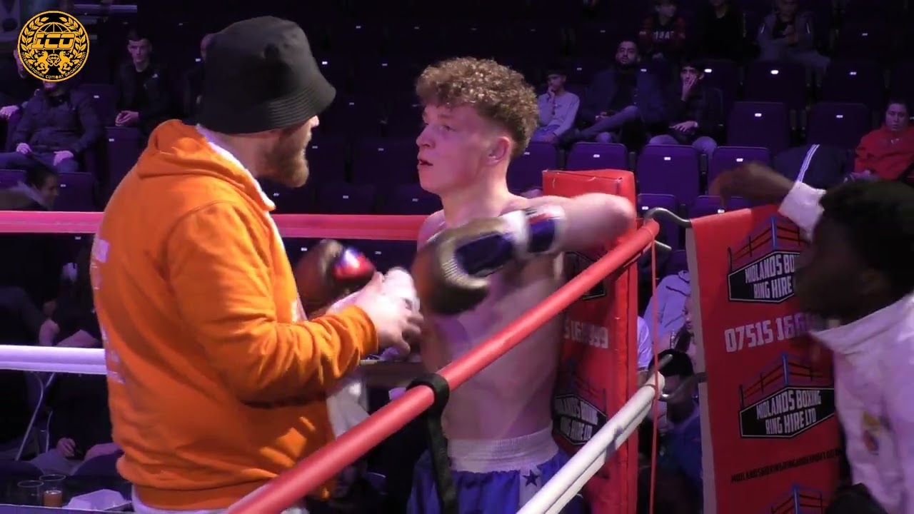War of the Warriors 7 AFSO World KB title Lucas Hespel V Shakeel Hussian