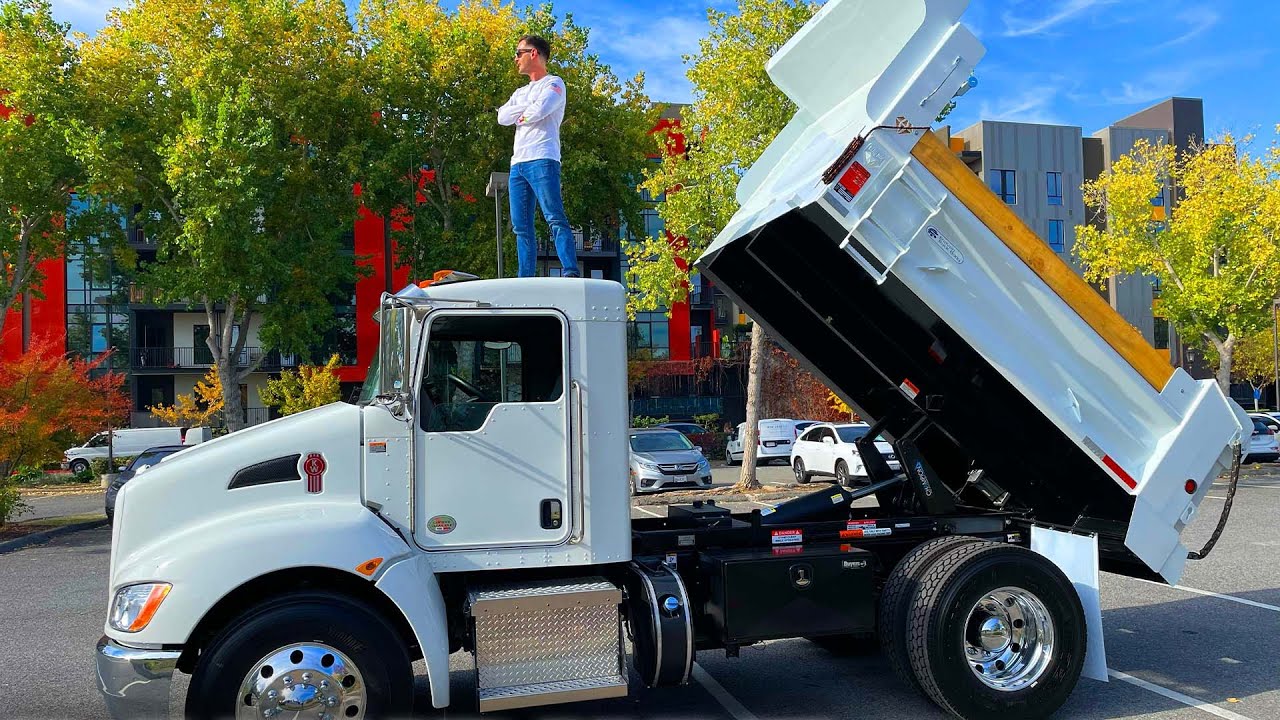 I BOUGHT a $140,000 Semi truck...Officially BANKRUPT