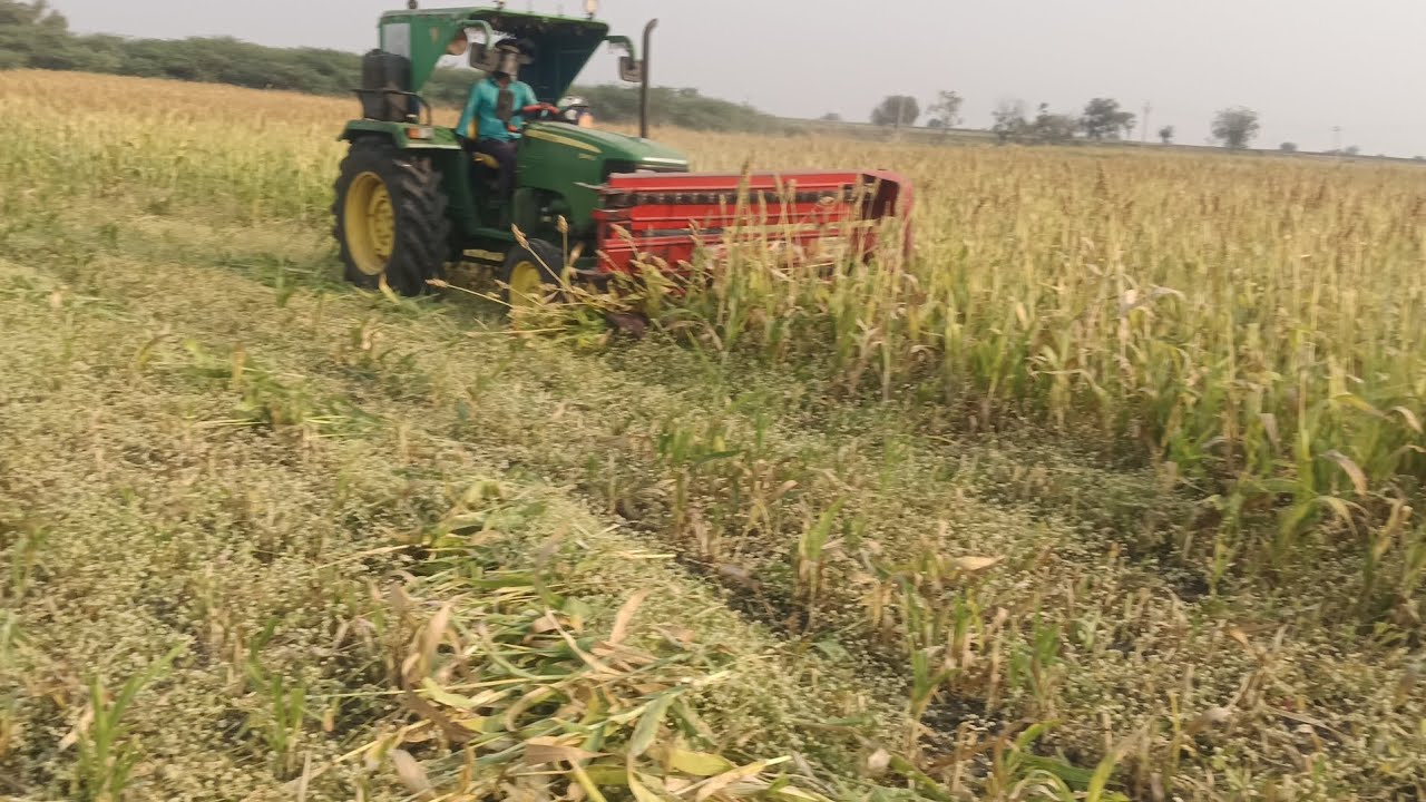 #johndeere #tractor #reaper #cutter #india 