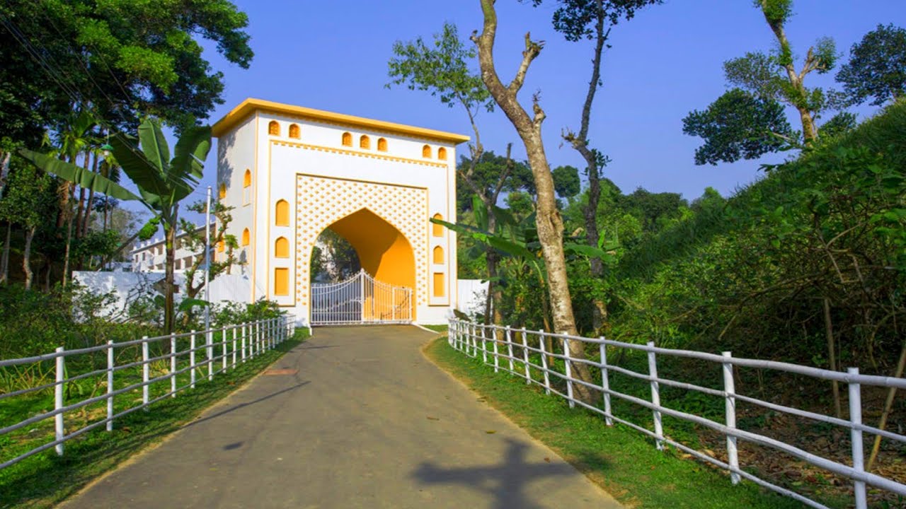 শ্রীমঙ্গলের ঐতিহ্যবাহী মসজিদুল আওলিয়া খাজা শাহ্ মোজাম্মেল হক(রঃ) সিলেট| দেখা হলো না 😢😢 |