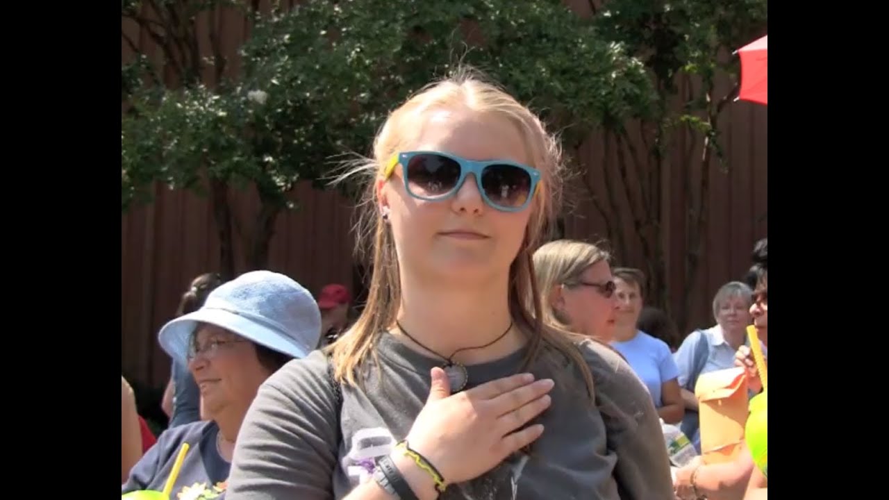 Fans Flock for David Cook | Busch Gardens Williamsburg, VA
