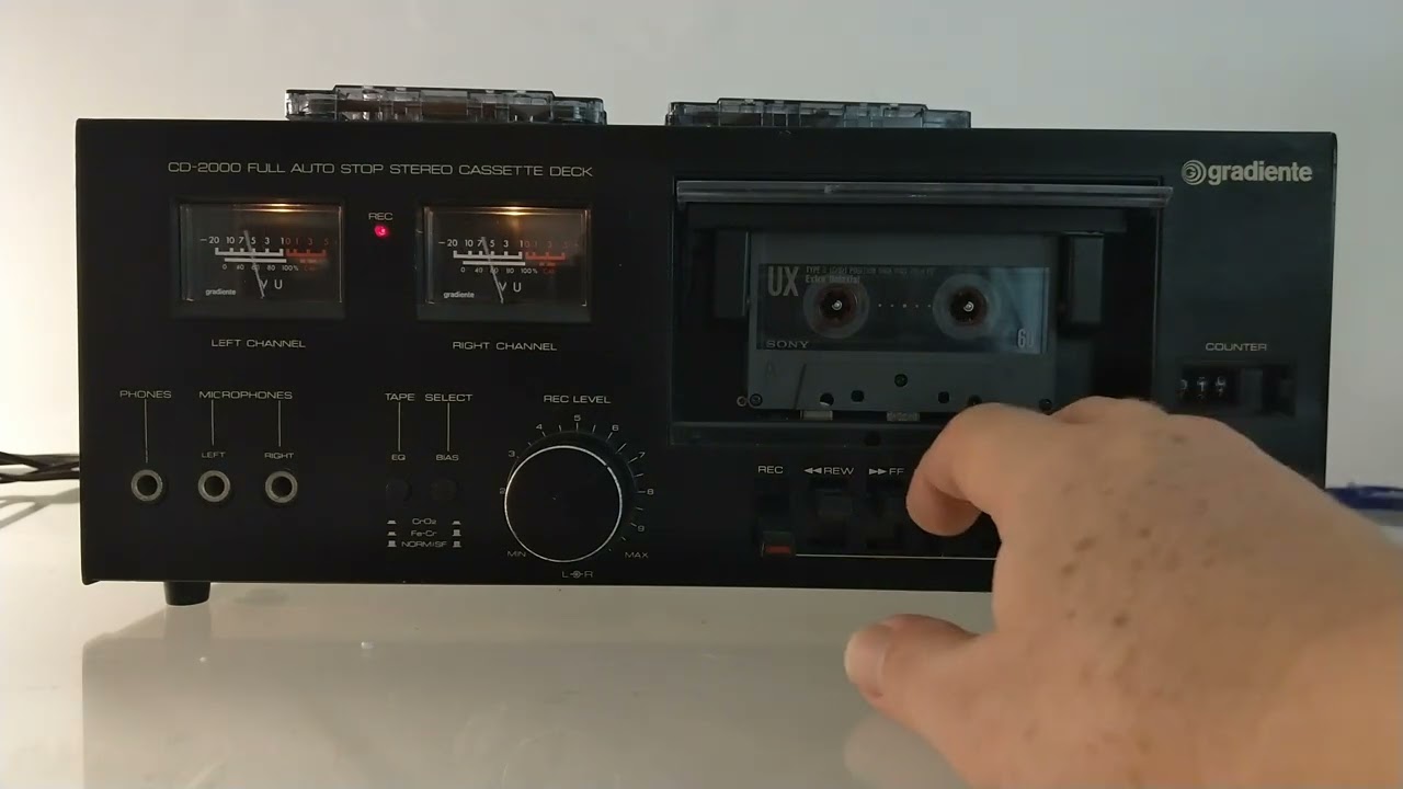 [VENDIDO] 12052025 Gradiente CD 2000 Stereo Cassette Deck