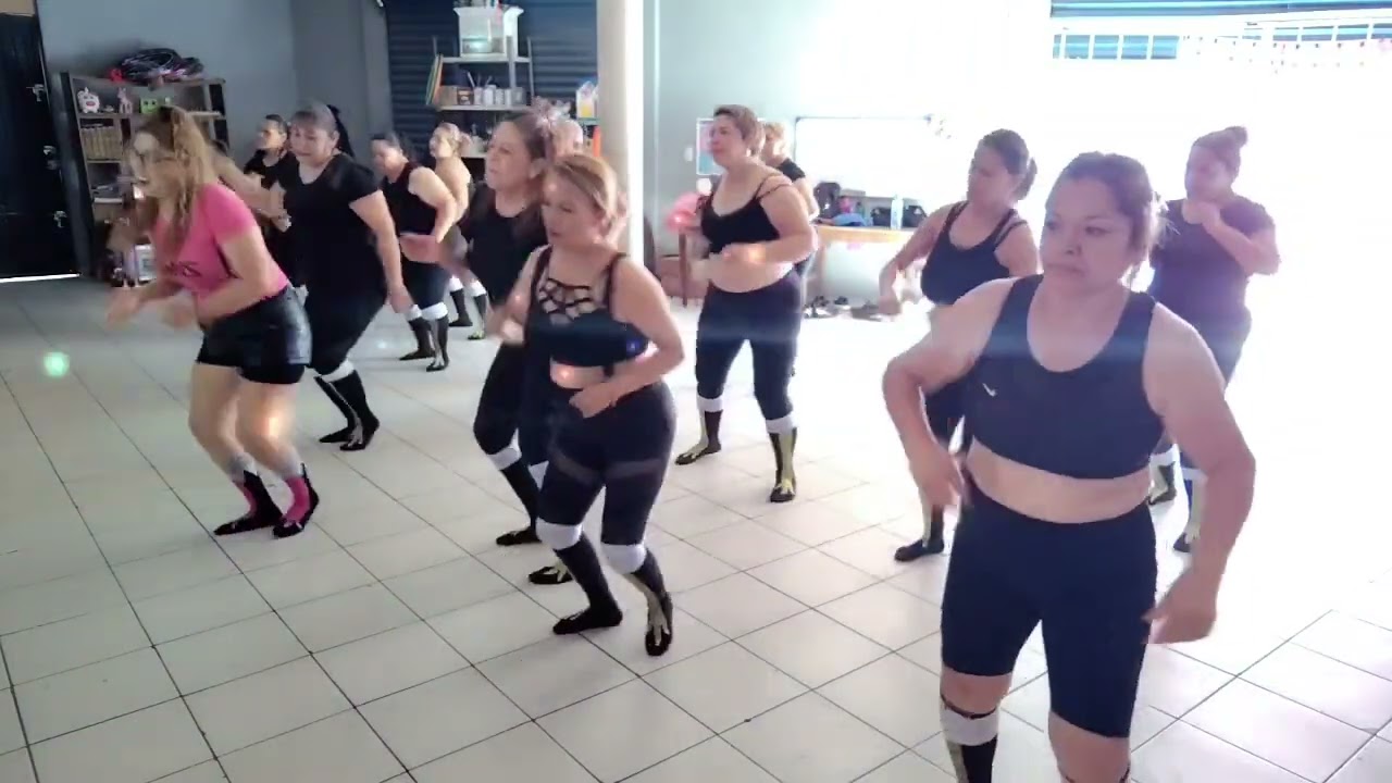 El pato pin pon// ZUMB' ACTIVACIÓN (FIT DORIS). Suscríbete;; ❤️👍🏼