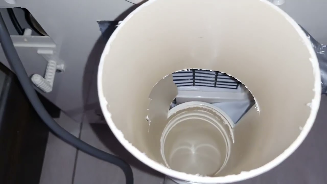 FAZENDO TUBULAÇÃO DE CANO PVC DE 100 EMPROVISADO PARA AR CONDICIONADO KOMECO 9000 BTUS PARTE 2