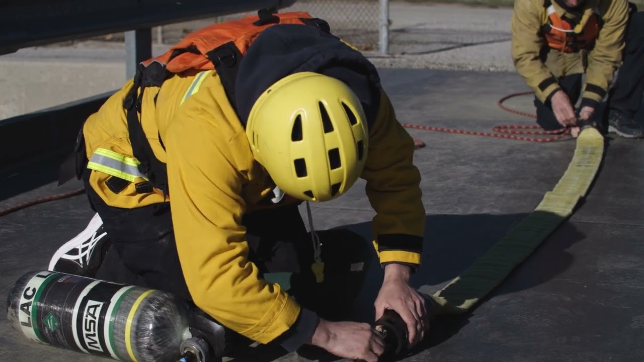 SWIFTWATER RESCUE: Надувной пожарный шланг