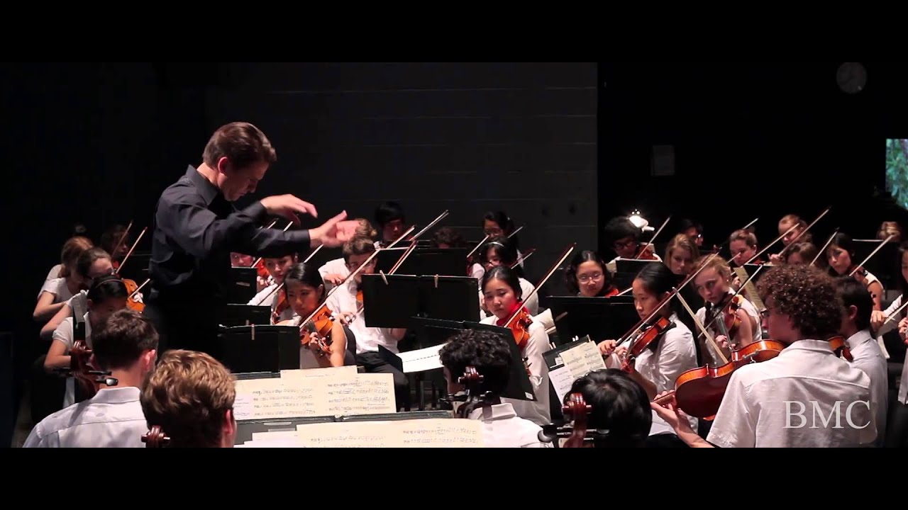 VAUGHAN WILLIAMS English Folk Song Suite I - Seventeen Come Sunday