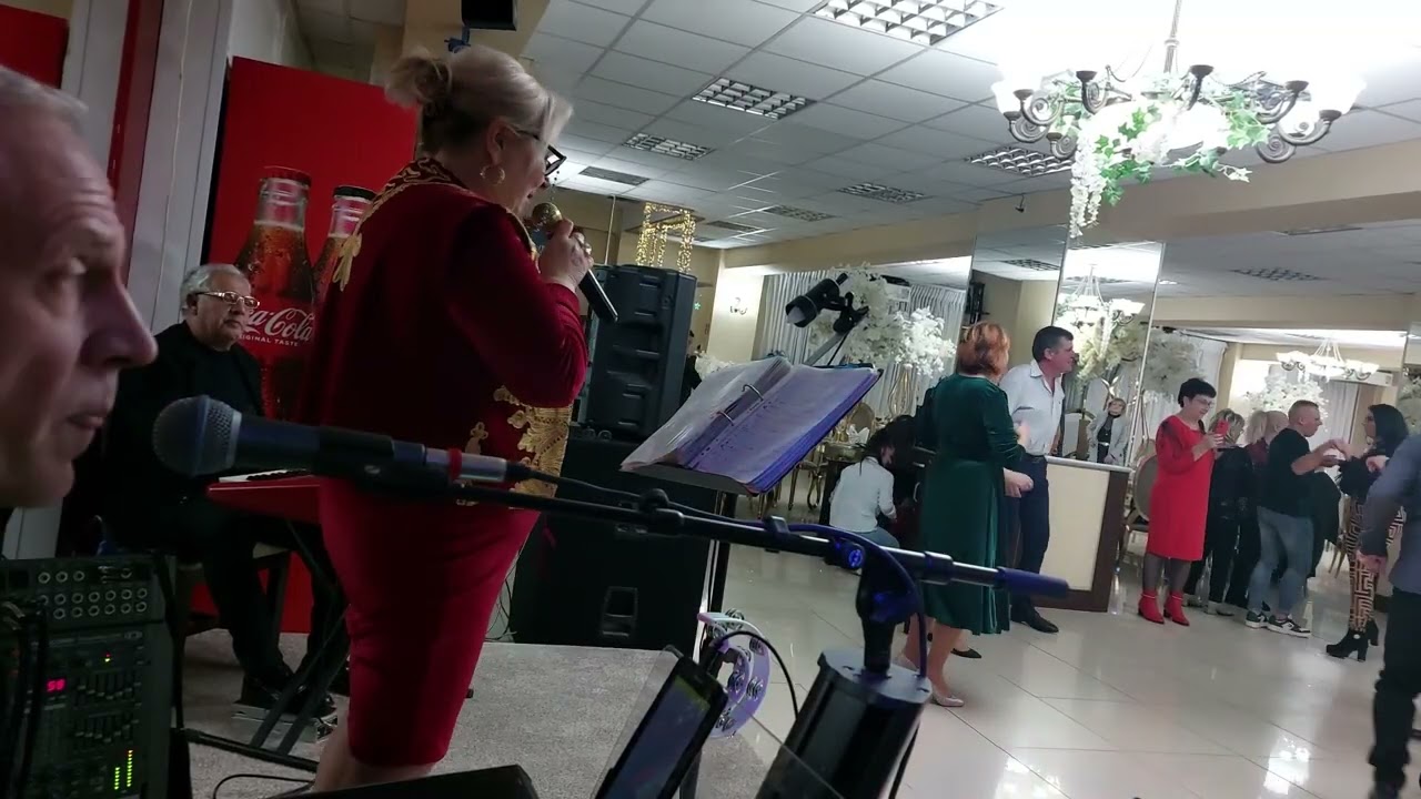 Formatia Armonia din Galati-Ela Ela,Cel mai fericit de pe pamanat