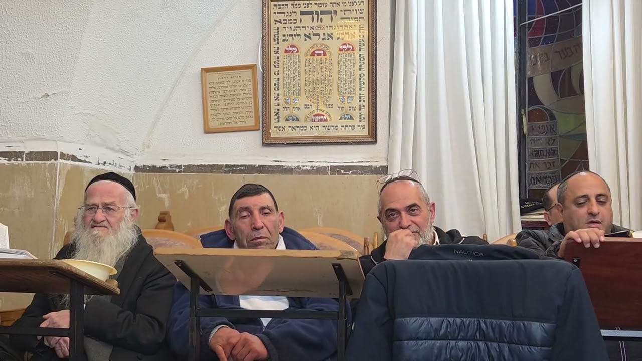 מזמור שיר ליום השבת מפי החזן והפייטן ר' תומר עדי. עש
