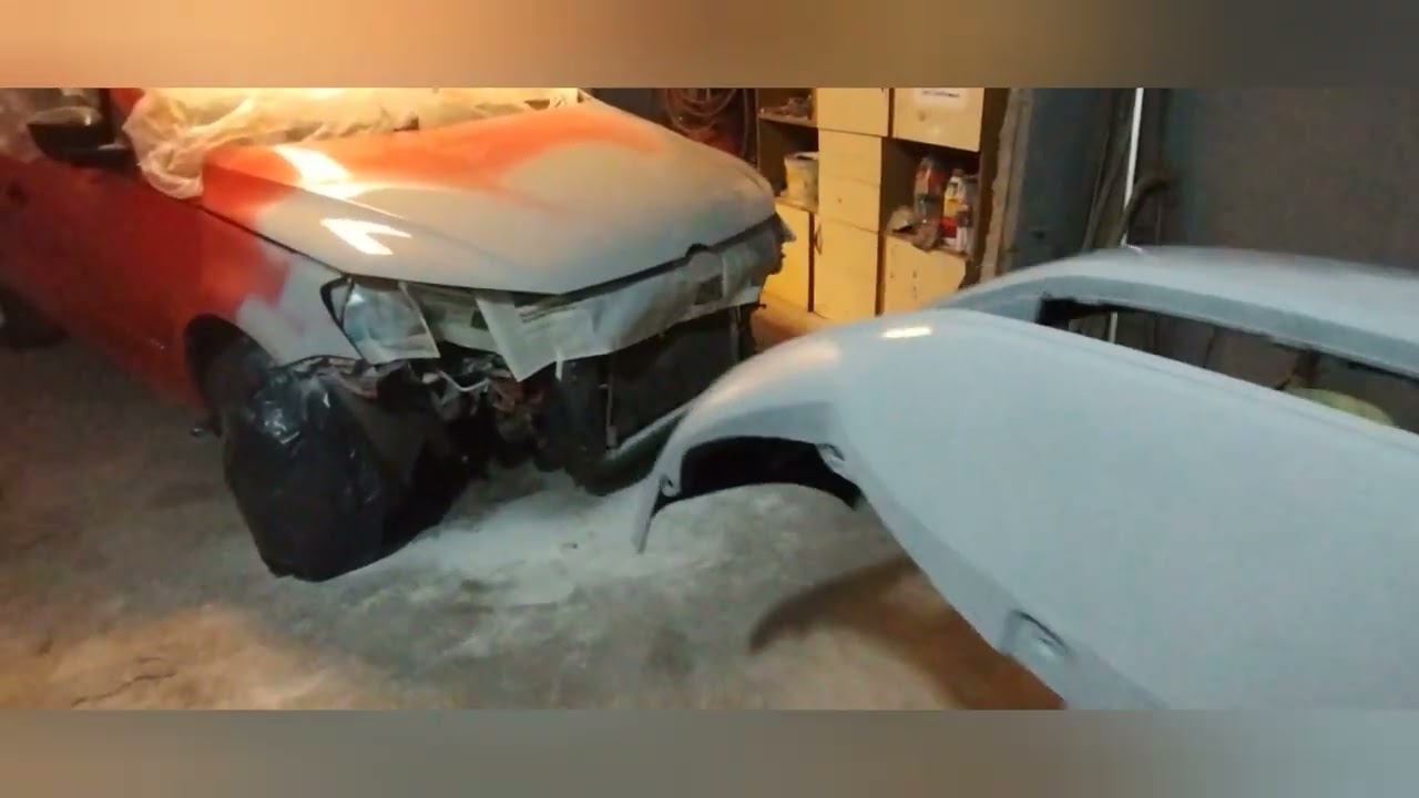 gol trend chocado de frente y costado