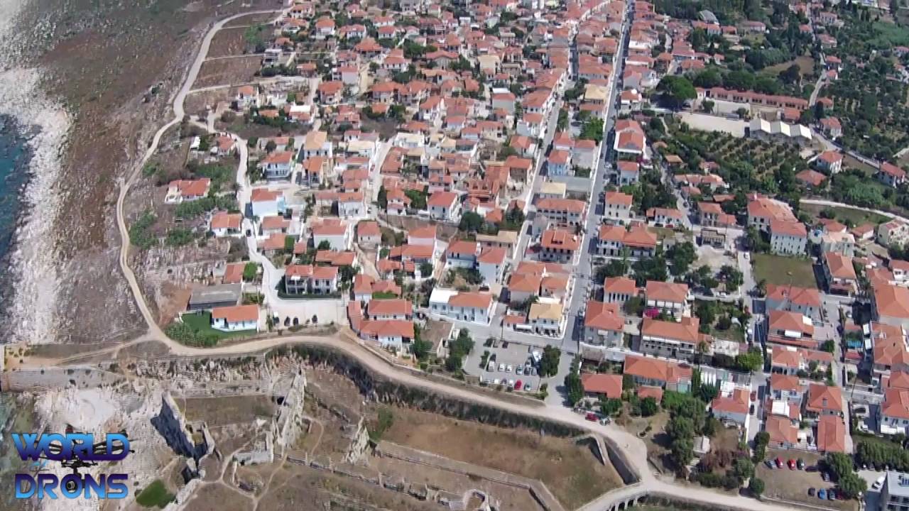 Methoni Greek: Μεθώνη Kástro and Bourtzi Drone Aerial Video : Greece