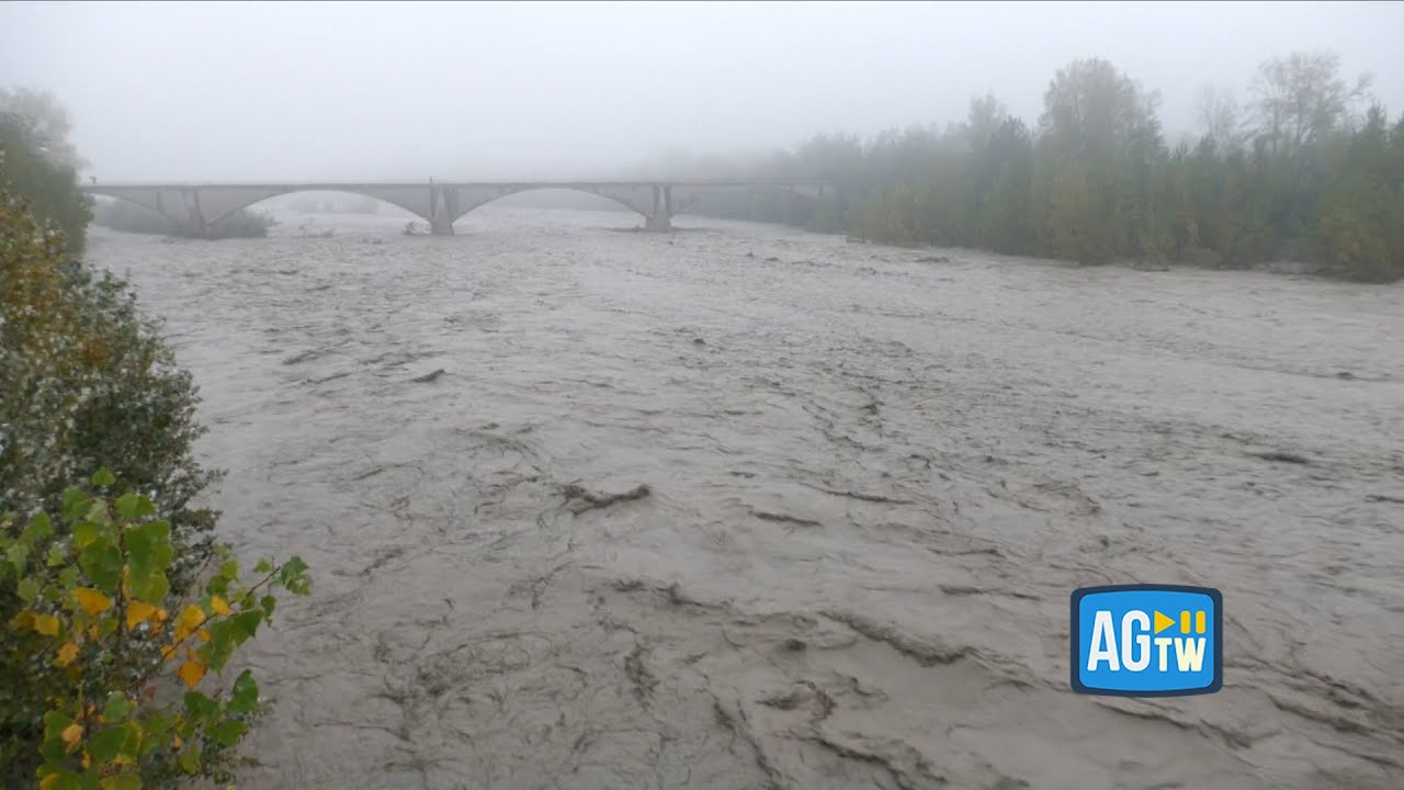 Maltempo a Piacenza, chiuso il Ponte dell'Olio per innalzamento del torrente Nure