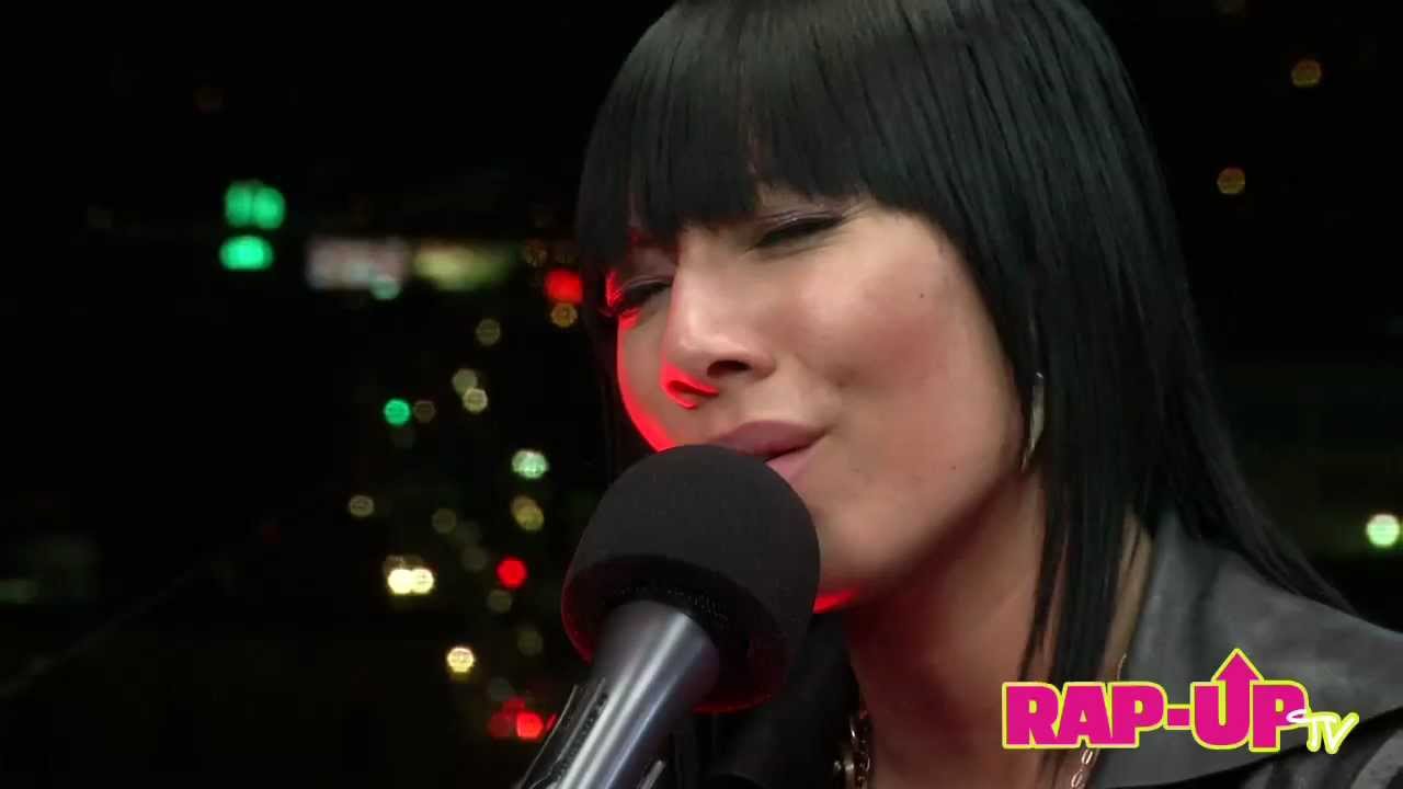 Bridget Kelly Performs 'Use Somebody' for Rap-Up Sessions