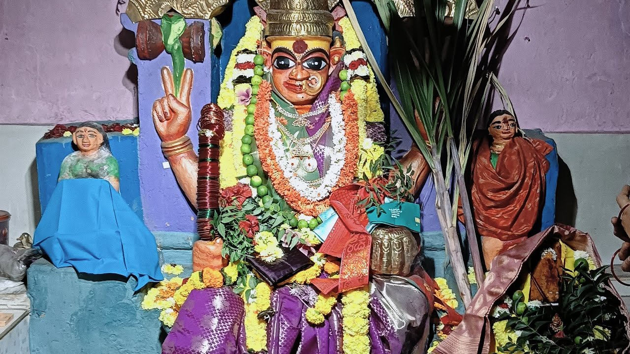 మకర సంక్రాంతి రోజు ములకల్లంక గ్రామదేవతకు సేవ|లంకాలమ్మ అమ్మవారికి సాయంకాల వేళ పంచ హారతులు సమర్పణ