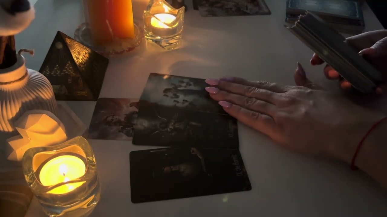 4 КОРОЛЕВЫ💝КТО ИЛИ ЧТО НА ПОРОГЕ?!🎁🥰❤️#таро#2024#отношения#тароонлайн#tarot