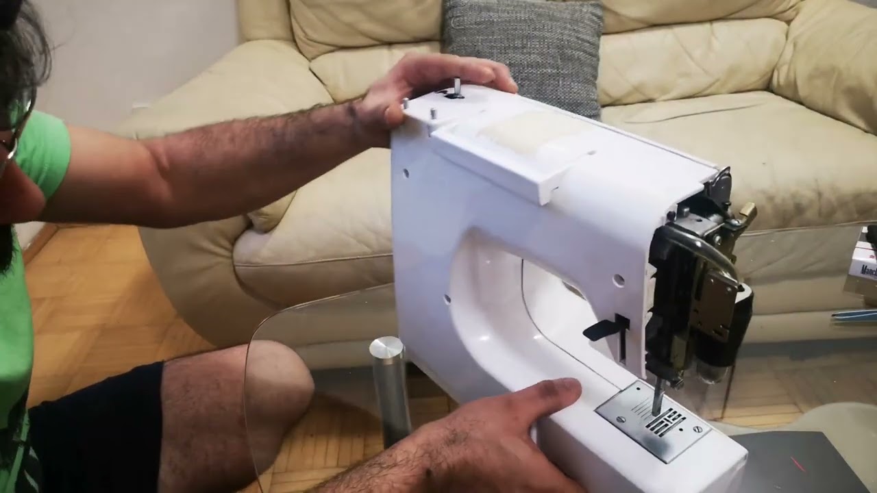 Reparatur der Nähmaschine NECCHI 270-sewing machine repair- صيانة ماكينة خياطة