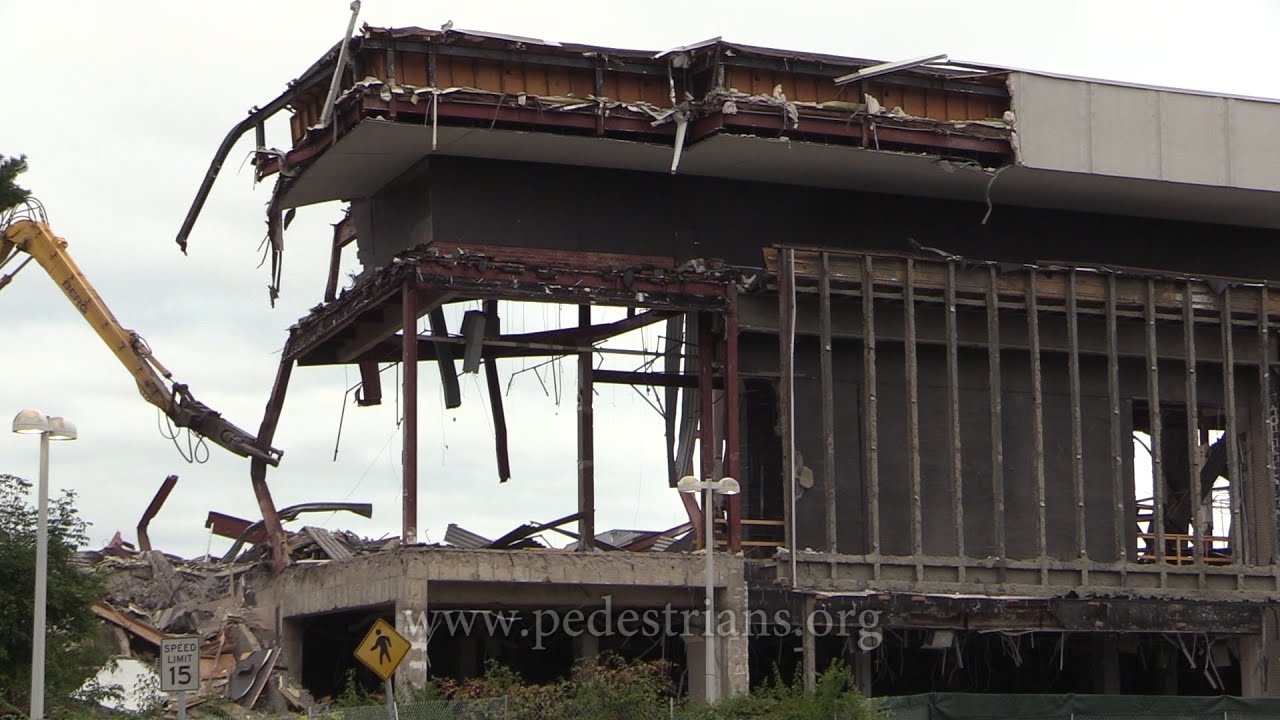 Landmark Mall Demolition (Part 12 - Macy's 2)