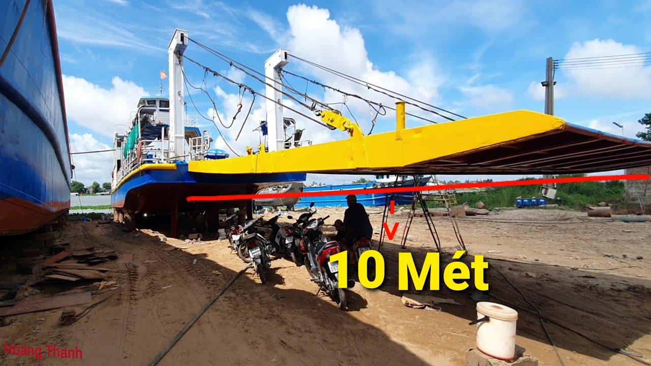 phà 2 đầu . 2 máy đã gần hoàn thiện