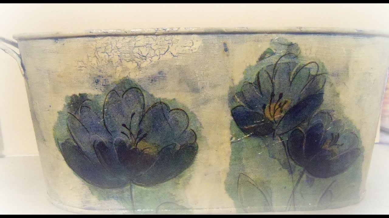 How to decoupage a metal container