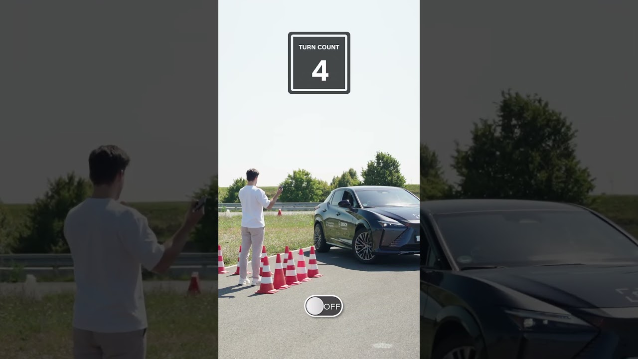 Putting Bosch's Vehicle Motion Management to the test: parking with as few maneuvers as possible!