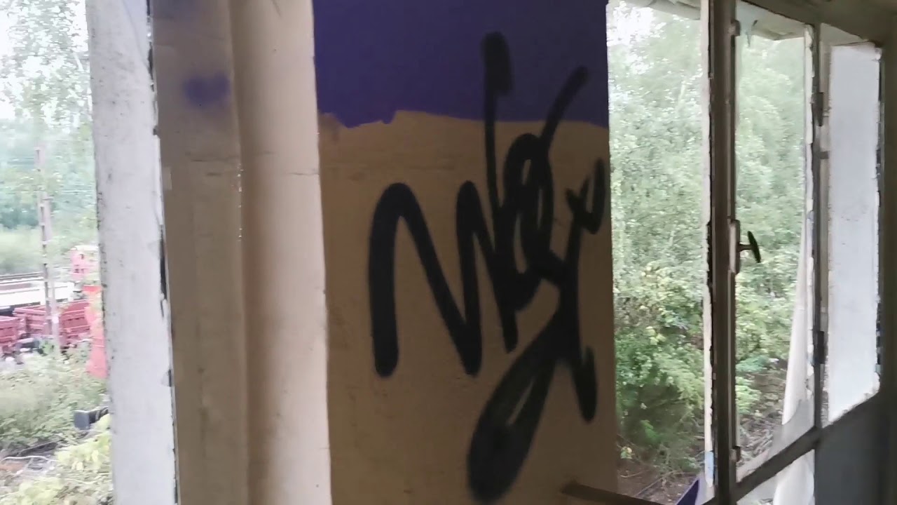 Lost Place : Das Verlassene Stellwerk des Bahnhofs